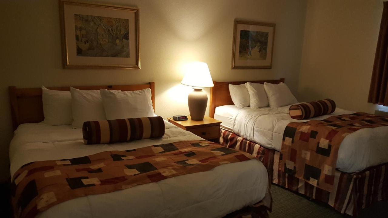 Baymont By Wyndham Wichita East Hotell Eksteriør bilde