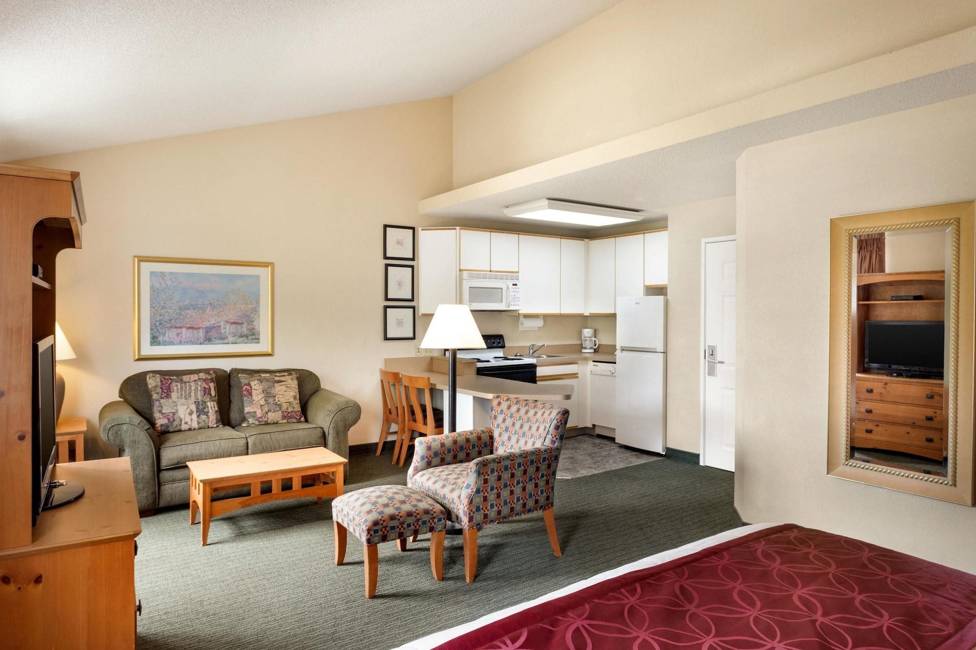 Baymont By Wyndham Wichita East Hotell Eksteriør bilde