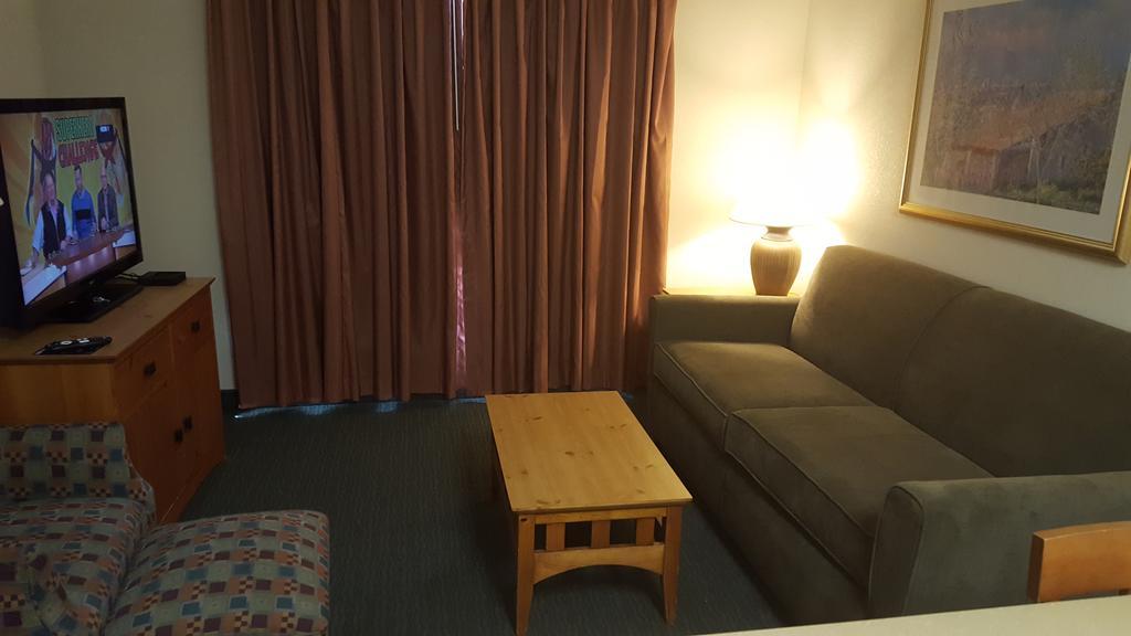 Baymont By Wyndham Wichita East Hotell Eksteriør bilde